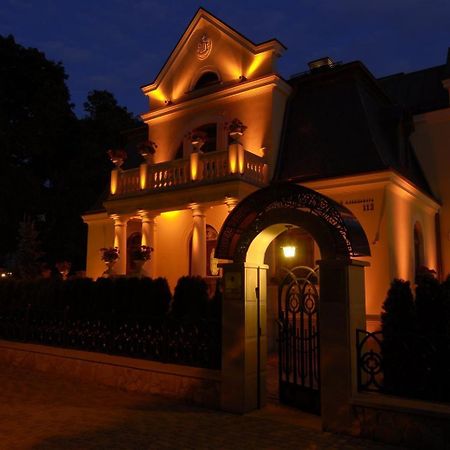 Luxury Boutique Andreevskiy Lviv Luaran gambar
