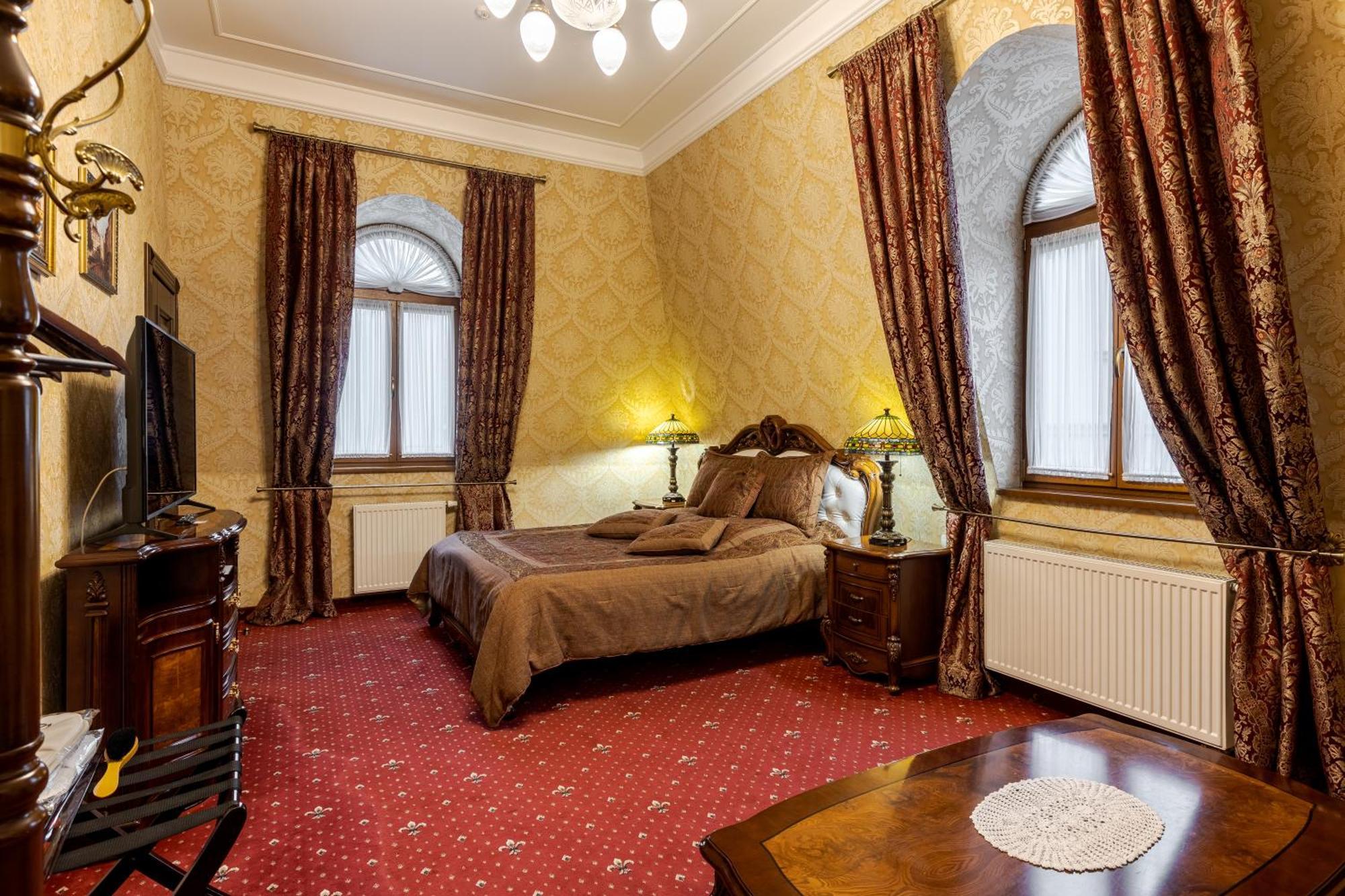 Luxury Boutique Andreevskiy Lviv Luaran gambar