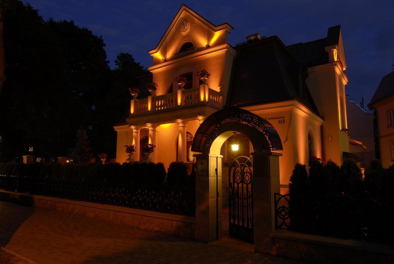 Luxury Boutique Andreevskiy Lviv Luaran gambar