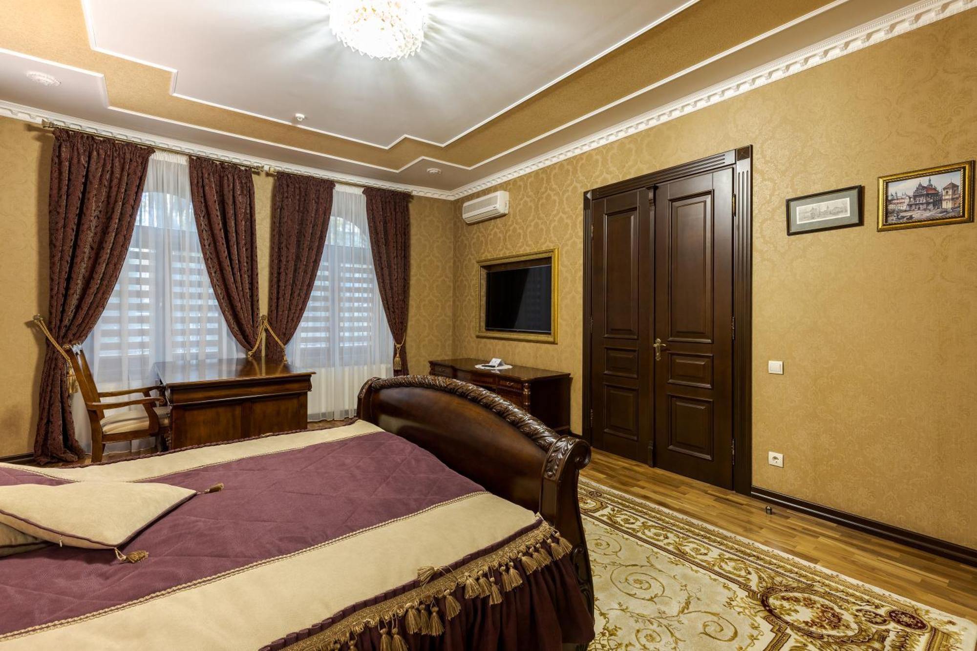 Luxury Boutique Andreevskiy Lviv Luaran gambar