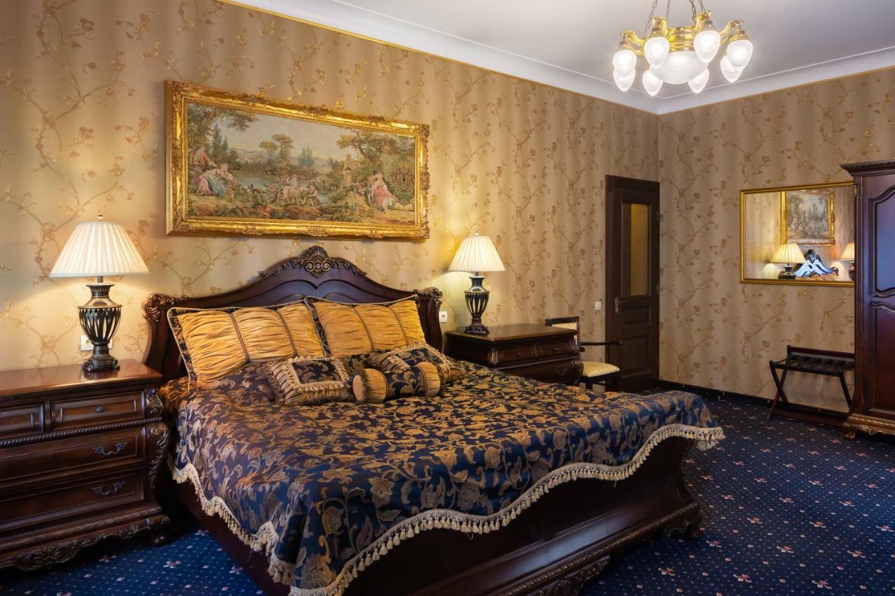 Luxury Boutique Andreevskiy Lviv Luaran gambar