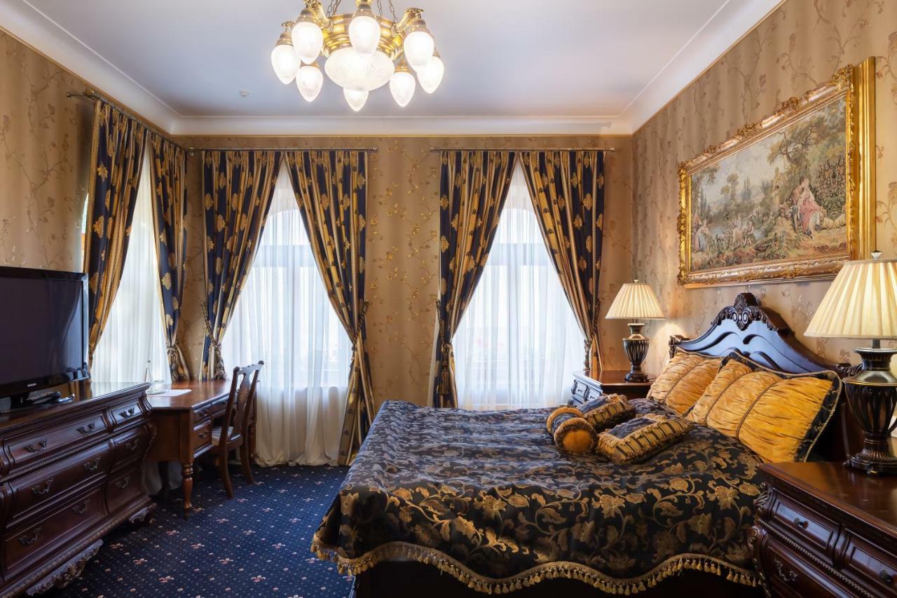 Luxury Boutique Andreevskiy Lviv Luaran gambar